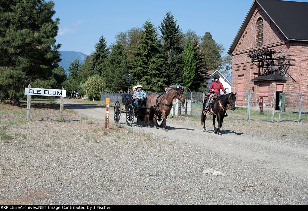 John Wayne trail riders